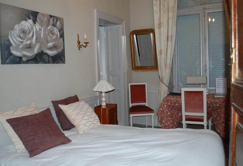 Logis Hotel L Europe