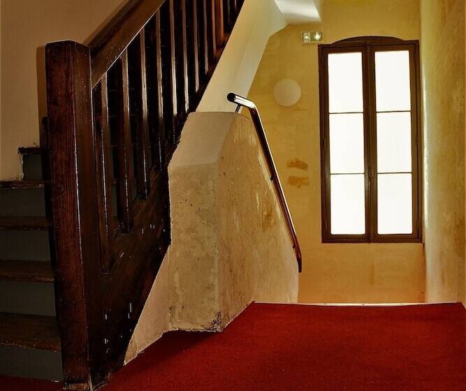 בית מלון כפרי Hôtel De La Boëtie