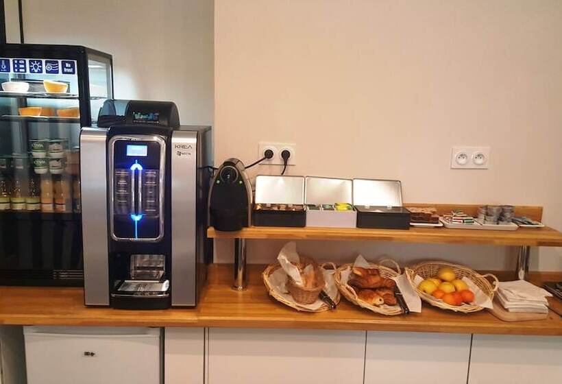 בית מלון כפרי Hôtel De La Boëtie