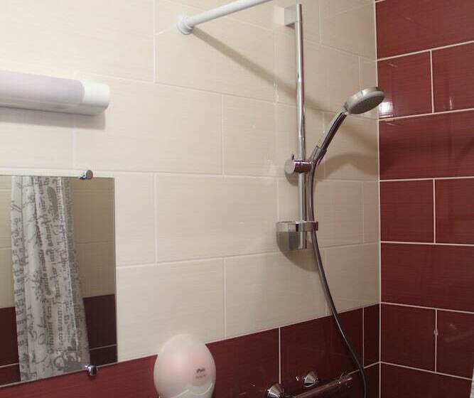 בית מלון כפרי Hôtel De La Boëtie