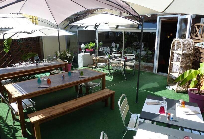 ホテル Hôtel De Nantes