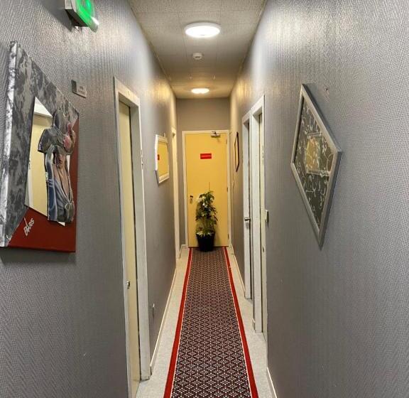 Отель Hôtel De Nantes