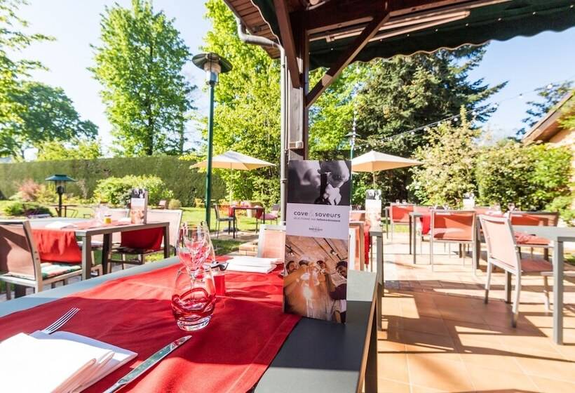 ホテル Hôtel Mercure Bourgenbresse