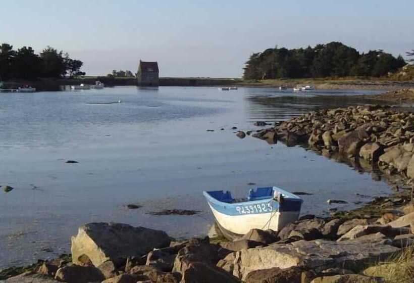 Отель Ibis Saintbrieuc Yffiniac