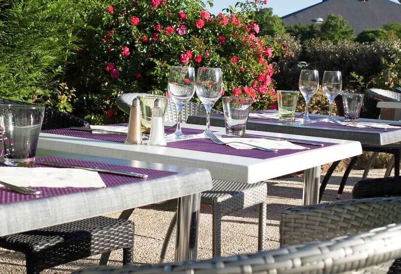 ホテル Ibis Styles Chinon