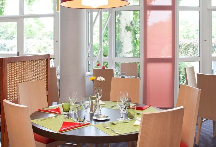 ホテル Ibis Styles Chinon