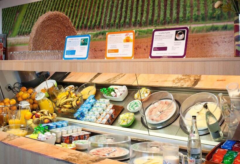 ホテル Ibis Styles Chinon