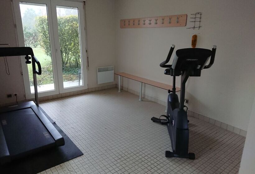 ホテル Ibis Styles Chinon