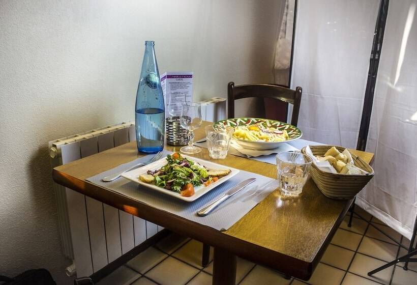 فندق Inn Design Resto Novo Bourges