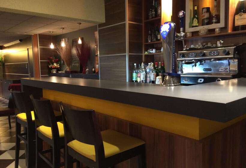 酒店 Kyriad Argenteuil