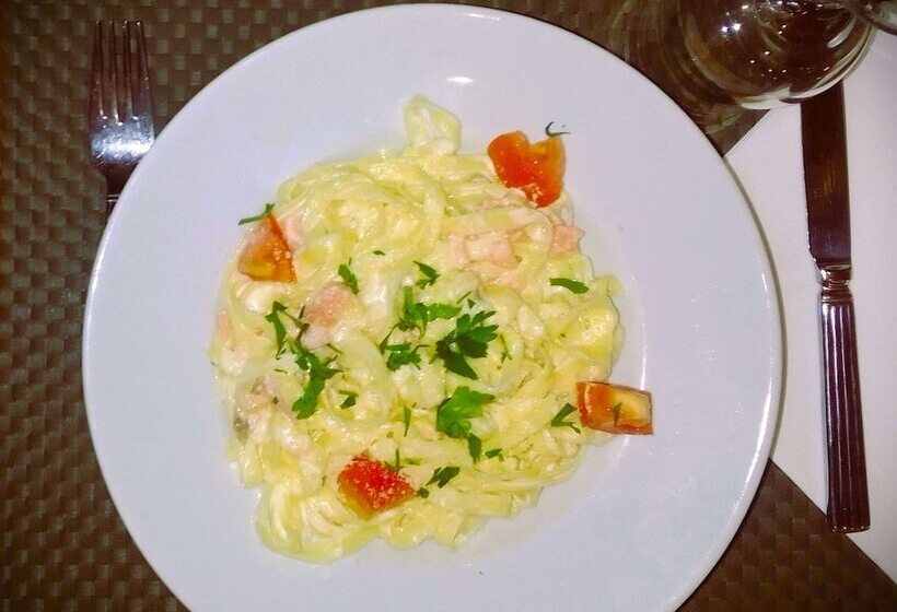 酒店 Kyriad Argenteuil