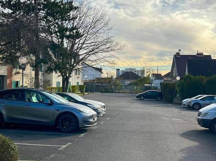 酒店 Kyriad Argenteuil