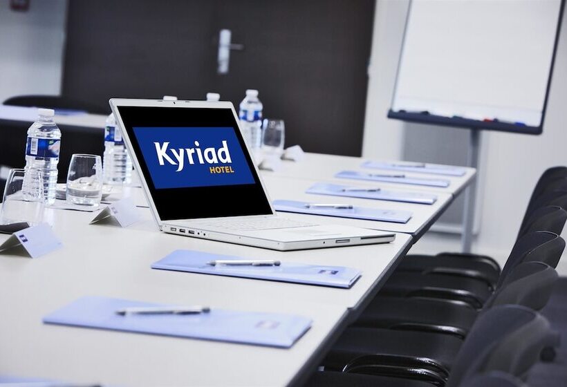 Kyriad Hotel Laval