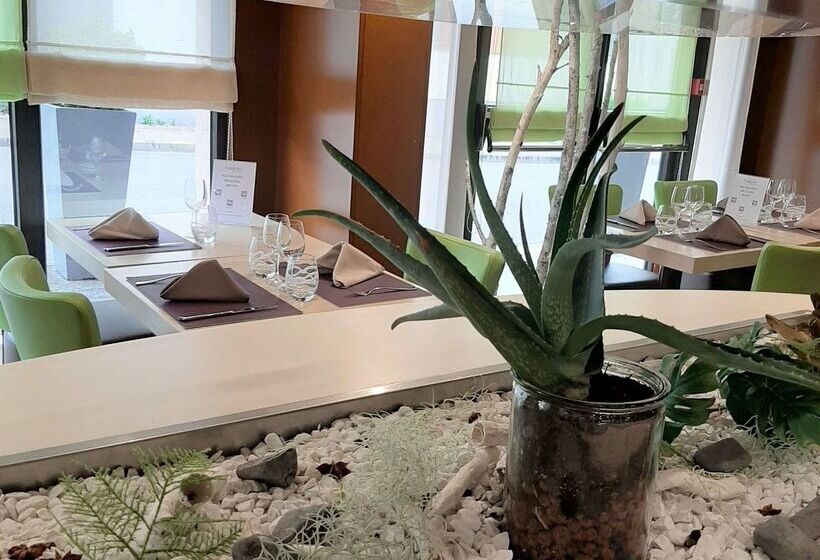 Kyriad Hotel Nevers Centre