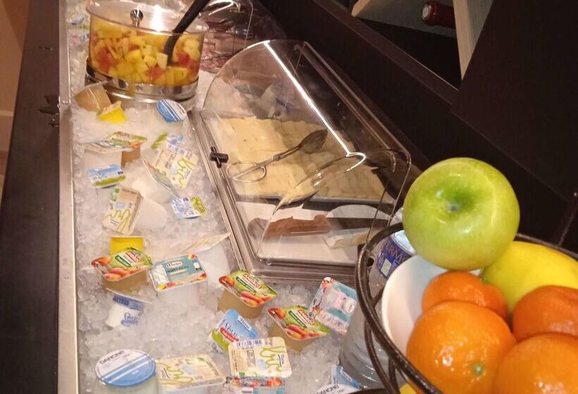 Kyriad Hotel Nevers Centre