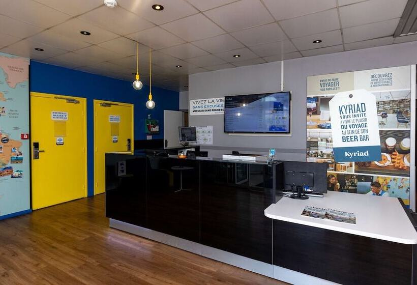 호텔 Kyriad Paris Ouest Colombes