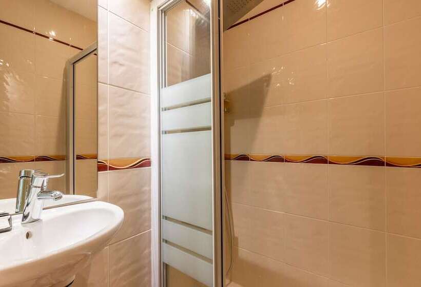 فندق Kyriad Saint Malo Centre Plage