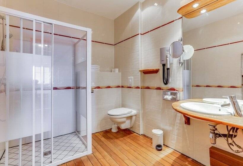 فندق Kyriad Saint Malo Centre Plage