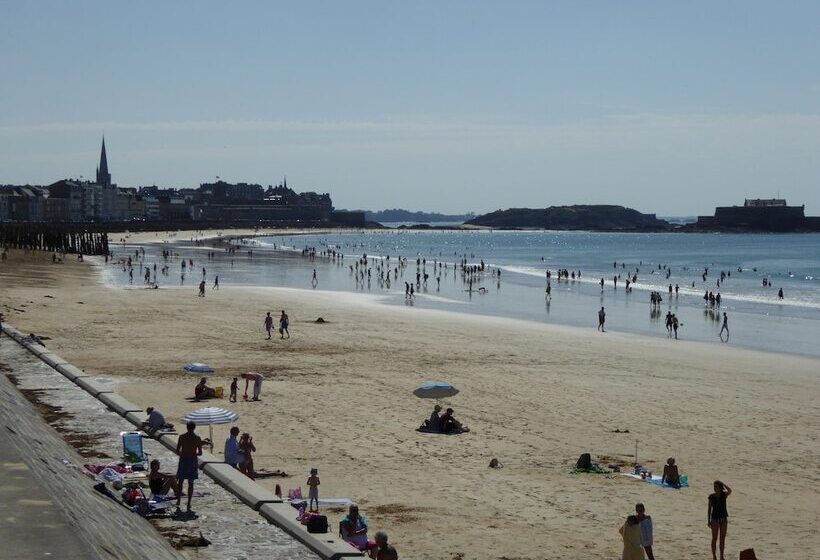 فندق Kyriad Saint Malo Centre Plage