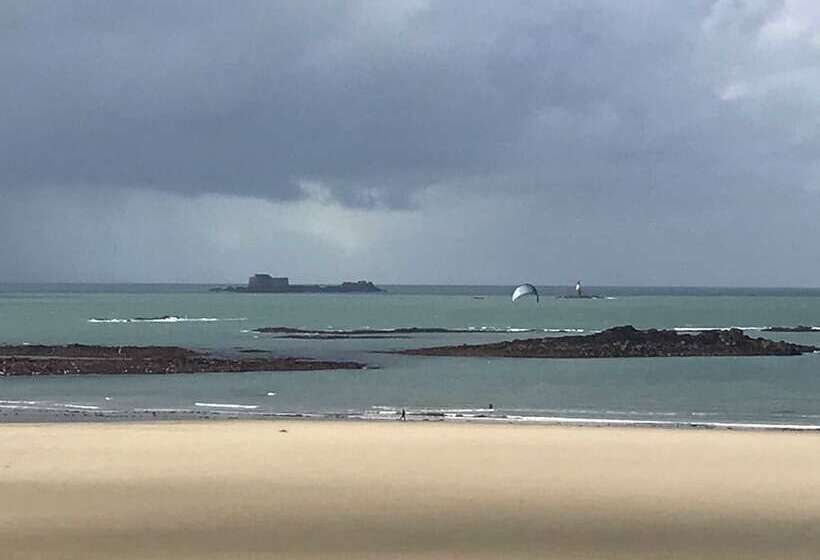 فندق Kyriad Saint Malo Centre Plage