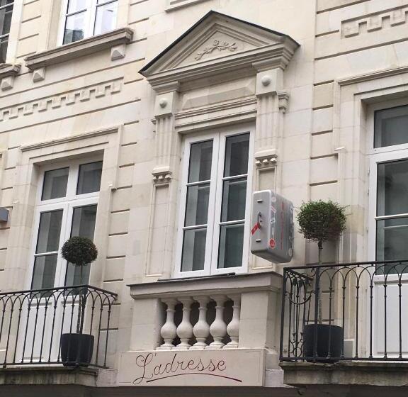 فندق L Adresse