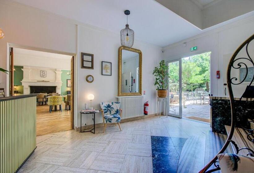 Logis Hotel Le Blason De Provence