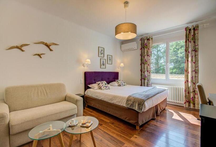 Logis Hotel Le Blason De Provence