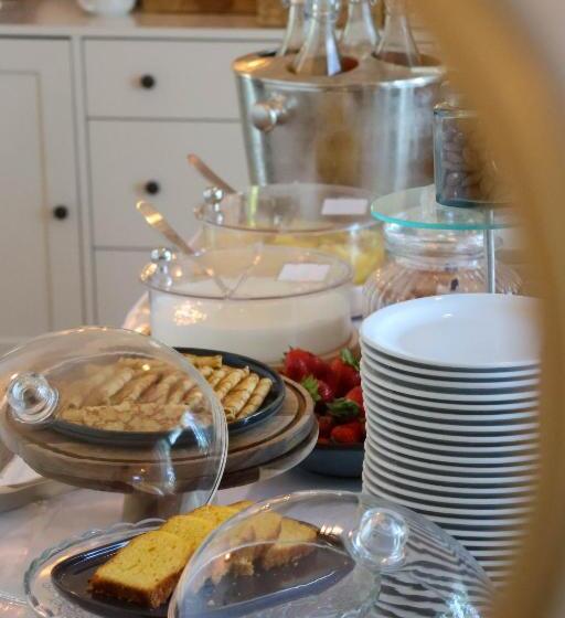 Logis Hotel Le Blason De Provence