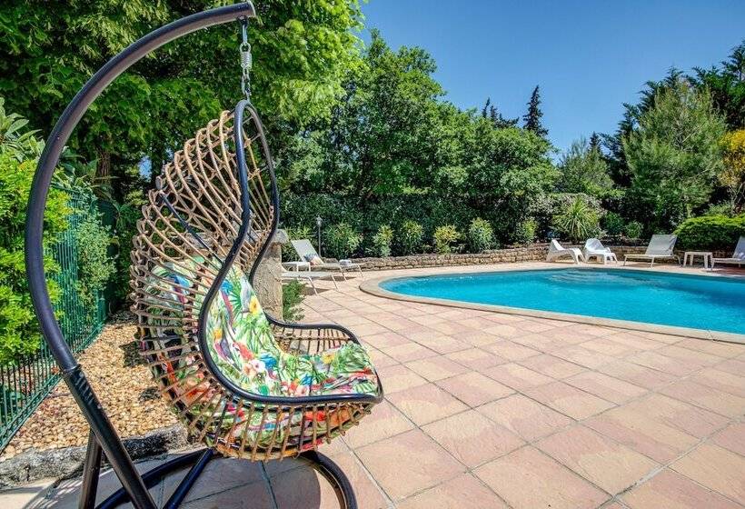 Logis Hotel Le Blason De Provence