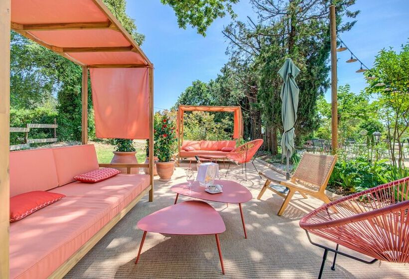 Logis Hotel Le Blason De Provence