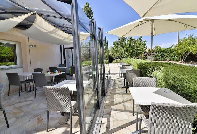 Отель Le Coudon