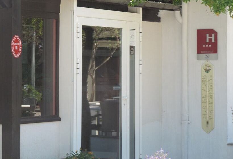 Отель Le Coudon