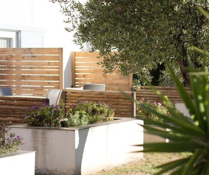 Отель Le Coudon