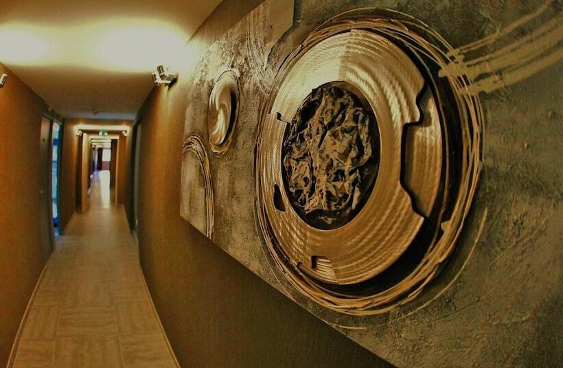 Отель Le Coudon