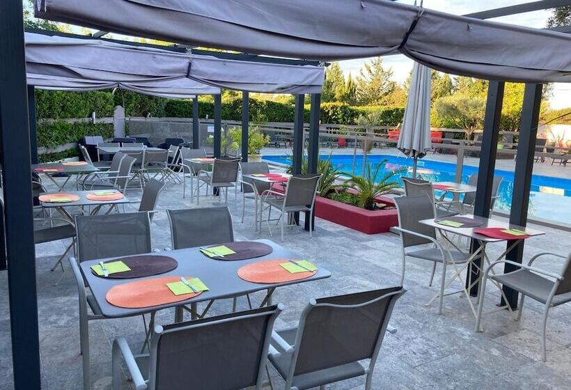 בית מלון כפרי Logis Hôtel Restaurant Les Aubuns