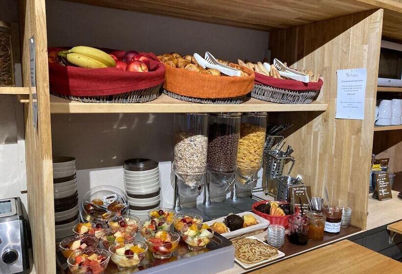 בית מלון כפרי Logis Hôtel Restaurant Les Aubuns