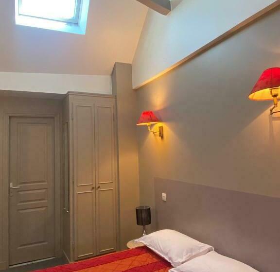 هتل Les Cascades   Hôtel De Charme