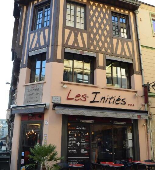 Отель Les Initiés