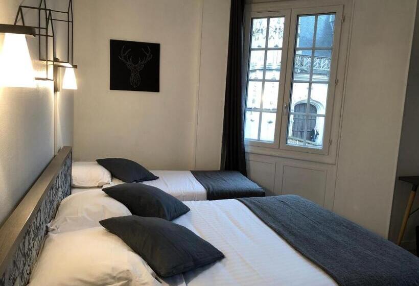 Отель Les Initiés