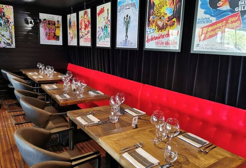 Отель Les Terrasses De Saumur Hôtel & Appartements Restaurant & Spa