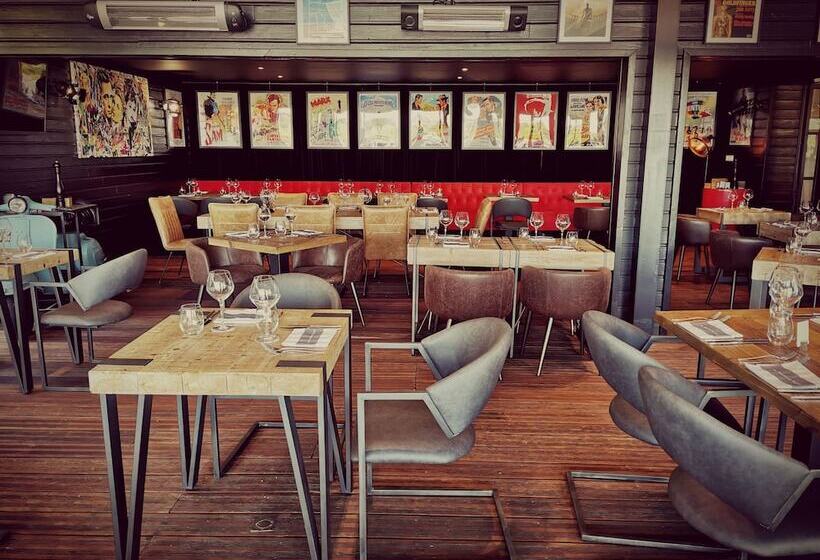 Отель Les Terrasses De Saumur Hôtel & Appartements Restaurant & Spa