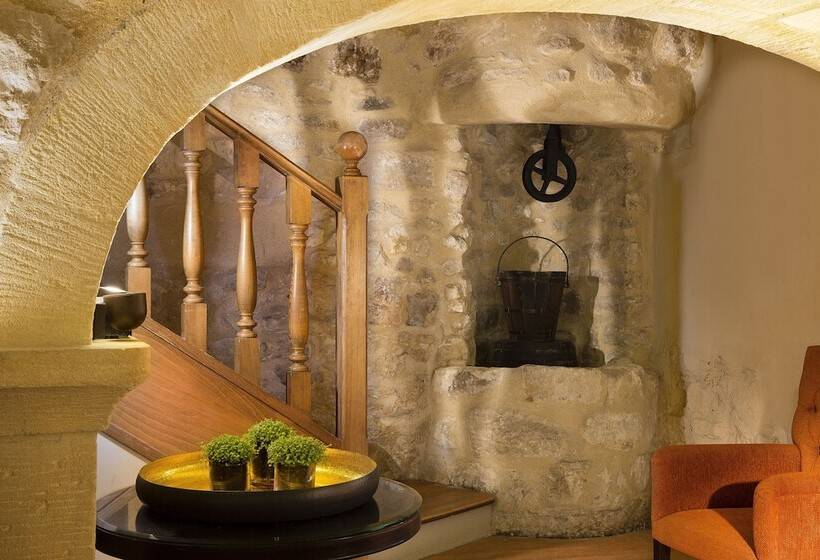 ホテル Les Tournelles