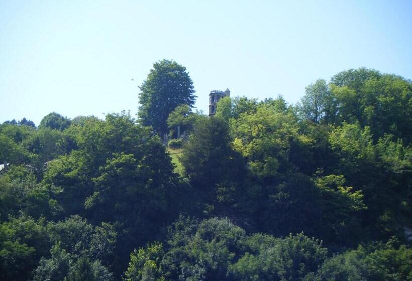 فندق Logis   Hôtel & Restaurant Le Bellevue