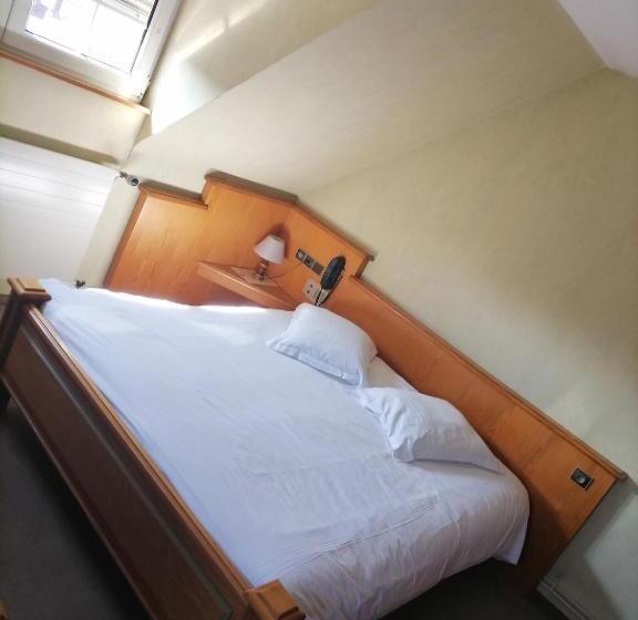 Logis Hotel Aux Comtes De Hanau