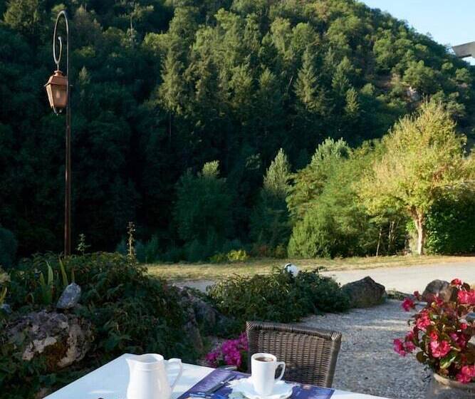 Отель Logis Hôtel Restaurant Belle Rive