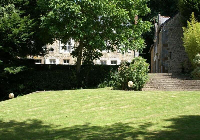 Logis Hotel Du Chateau