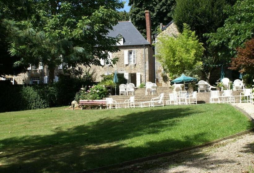 Logis Hotel Du Chateau