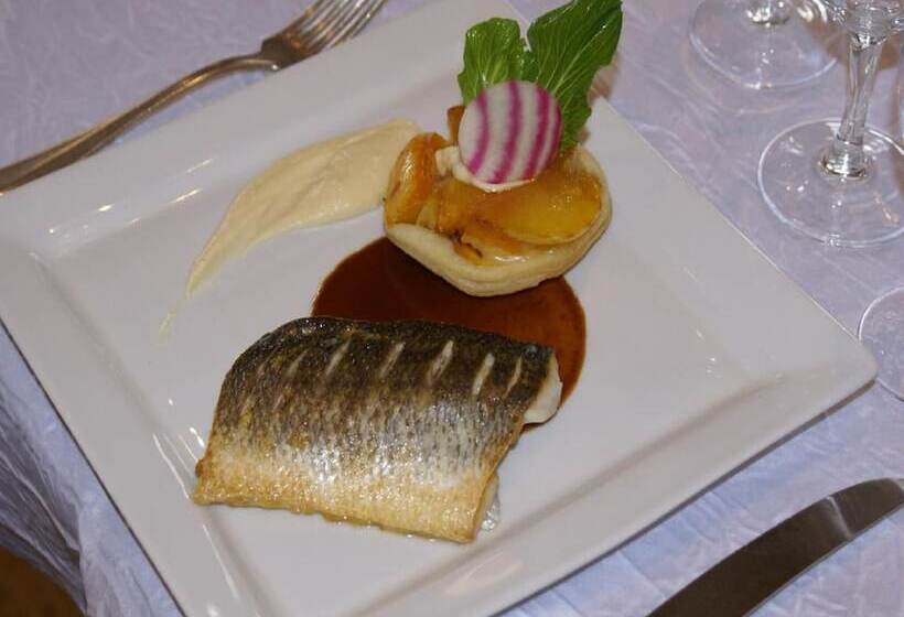 Logis Hotel Du Chateau