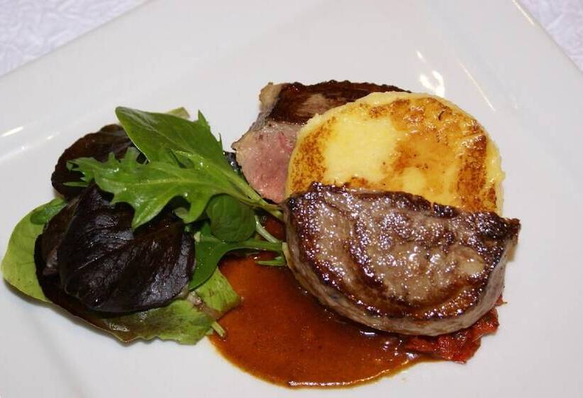 Logis Hotel Du Chateau