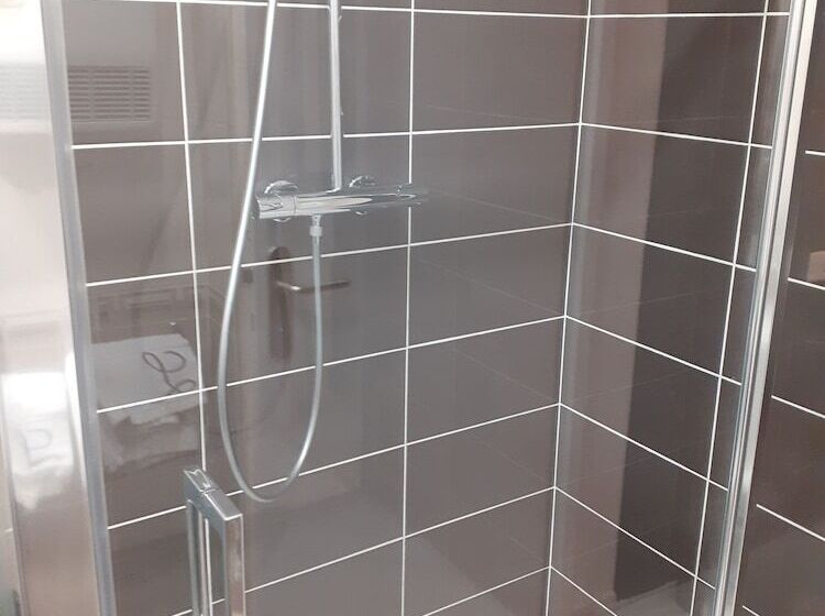 בית מלון כפרי Logis Hôtel Restaurant De L Ecu